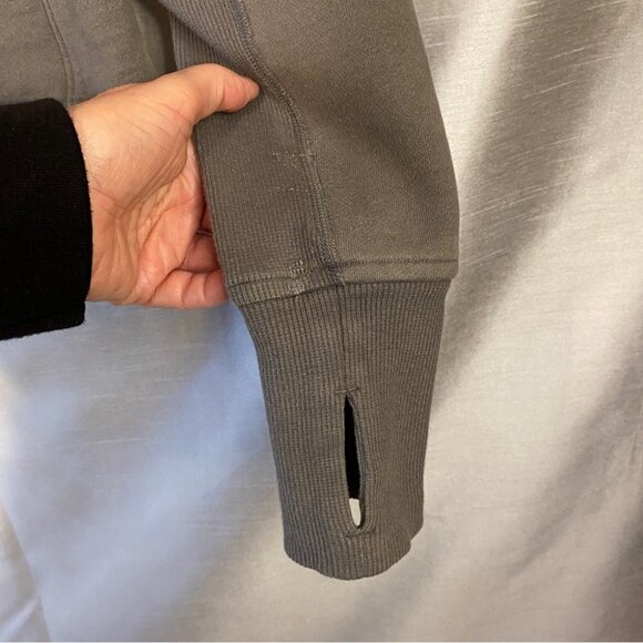 Lululemon Scuba  Hoodie II Ladies 8 Fatigue Green} - Picture 9 of 11